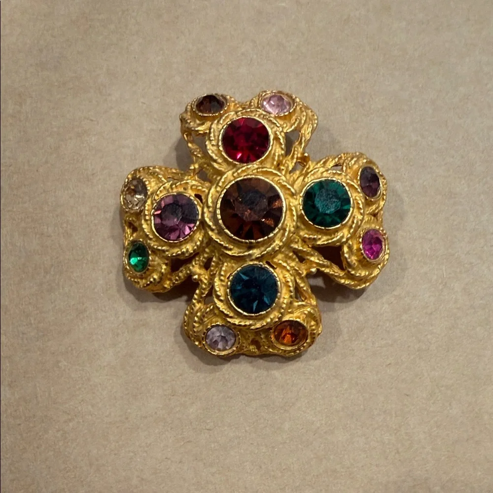 Vtg Goldtone Multicolor Gemstone Maltese Cross Brooch - Picture 2 of 10